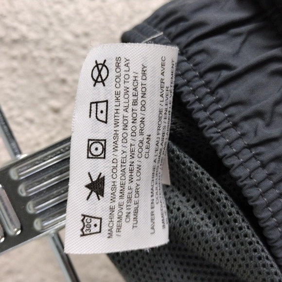 Nike Grey Polyester Mesh Lined Elastic Waist Pull On Mid Rise Athletic Capris - Picture 7 of 12